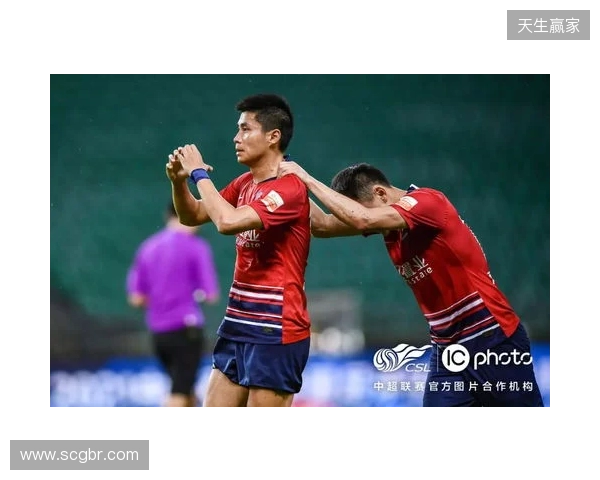 黄希扬:若不影响中超备战也有时间的话,还是想踢一踢“渝超”